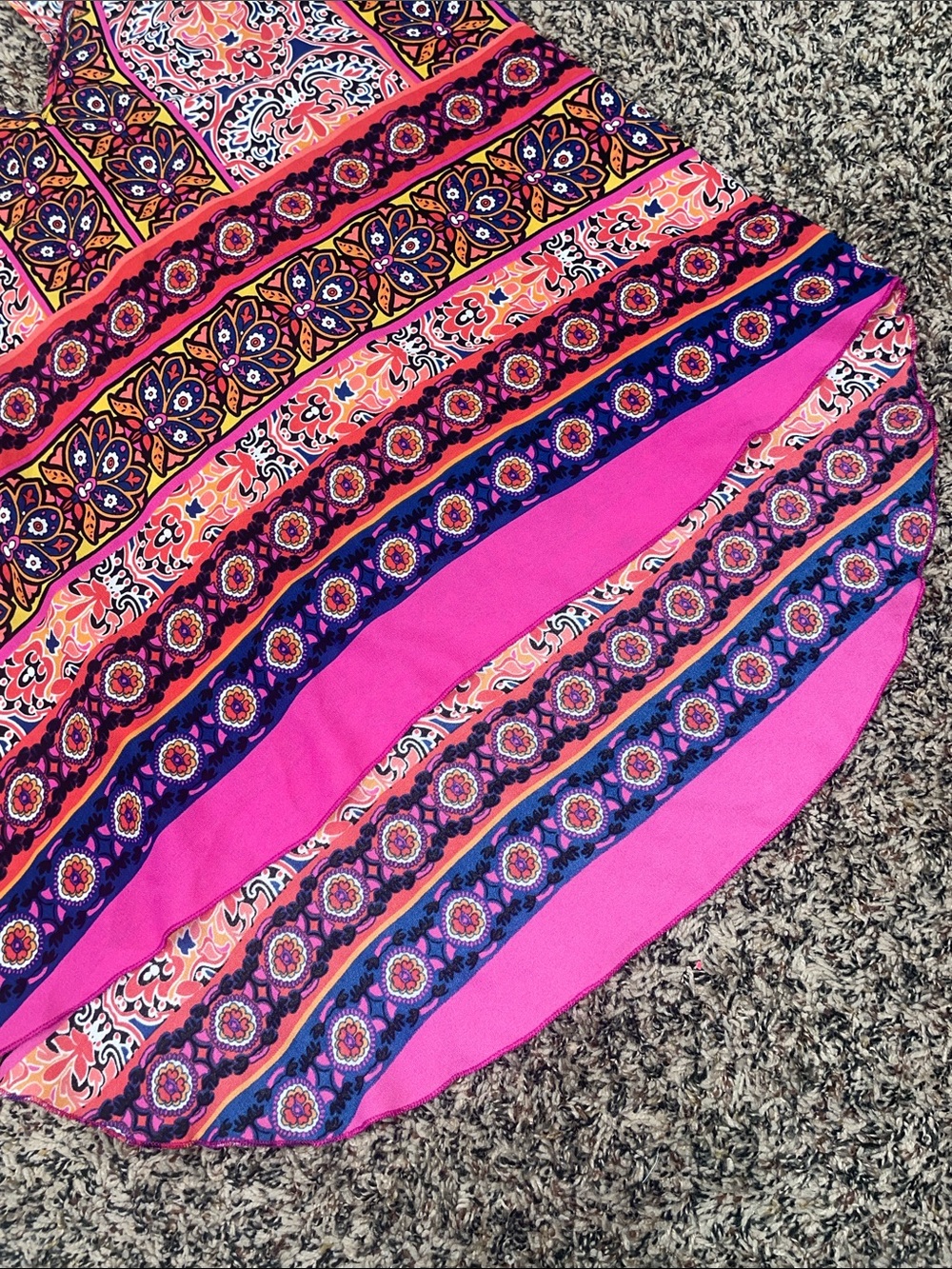 Renee C. Pink Patterned V-Neck Sleeveless High Low Colorful Top M | NWOT - Picture 3 of 4